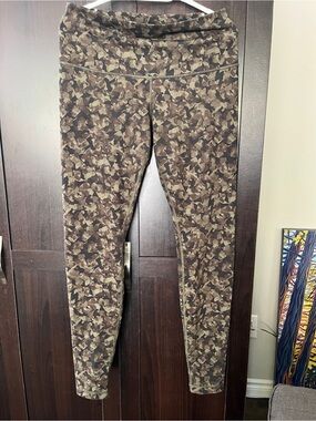 lululemon athletica Brown and Green Camo Leggings